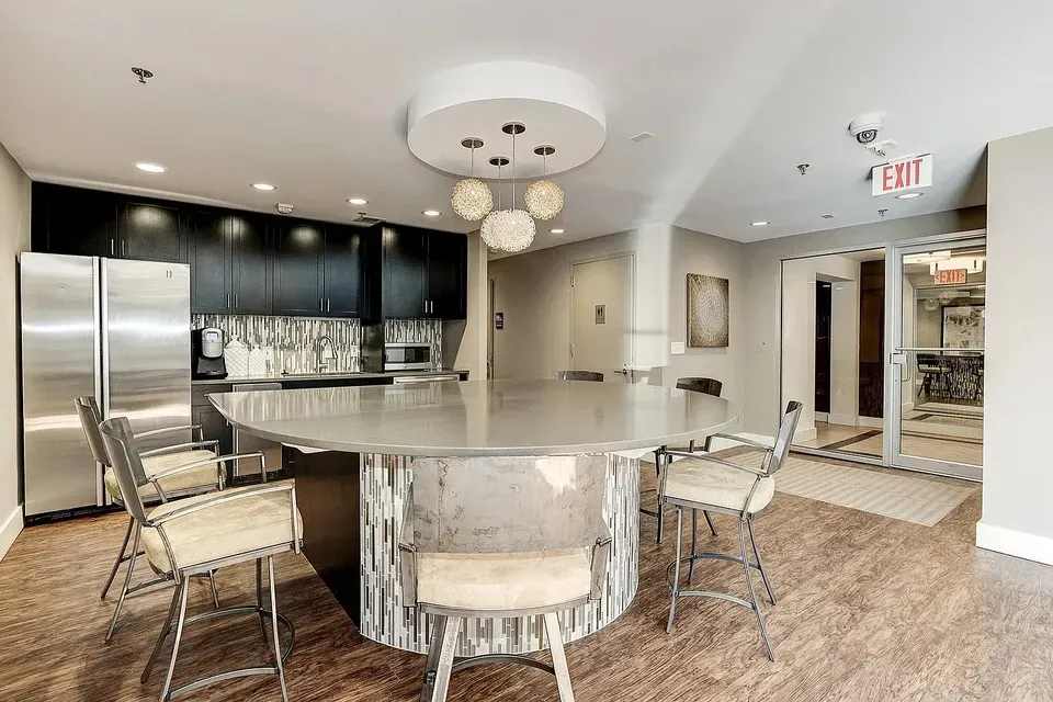 3 Bed 2 Bath Urban Residential Condo in Alexandria, VA - 3