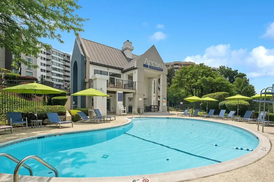 3 Bed 2 Bath Urban Residential Condo in Alexandria, VA