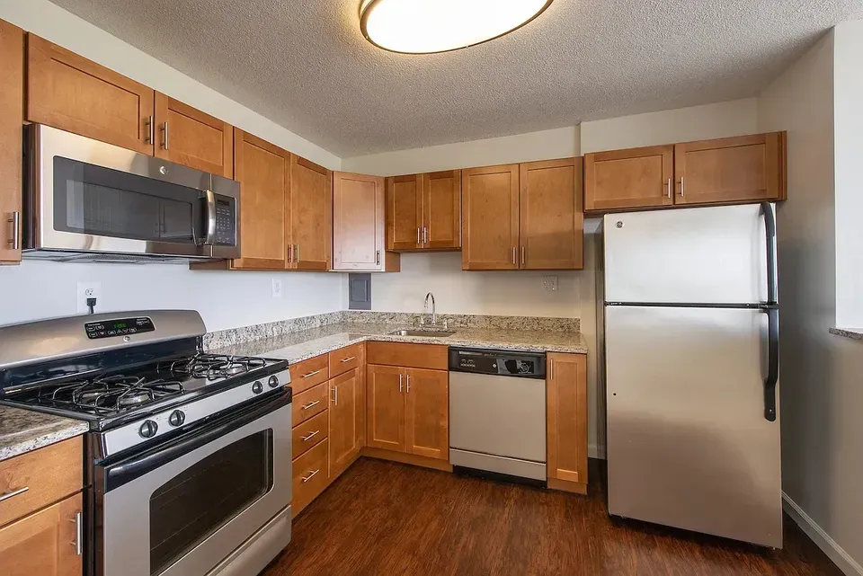 3 Bed 2 Bath Urban Residential Condo in Alexandria, VA - 3