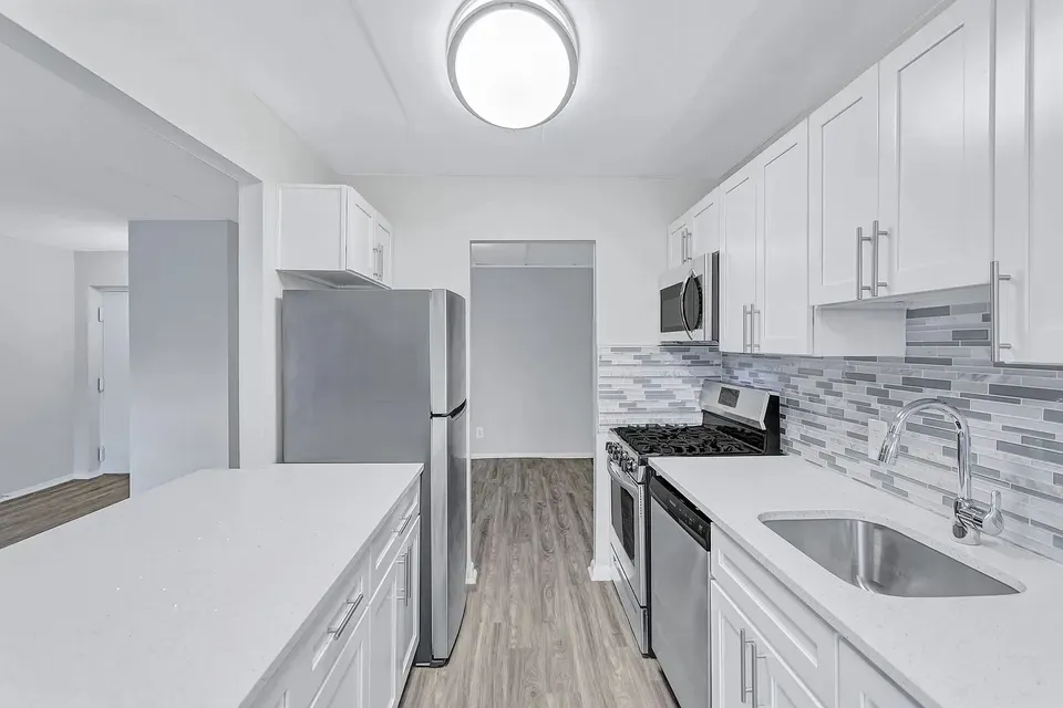 3 Bed 2 Bath Urban Residential Condo in Alexandria, VA - 5