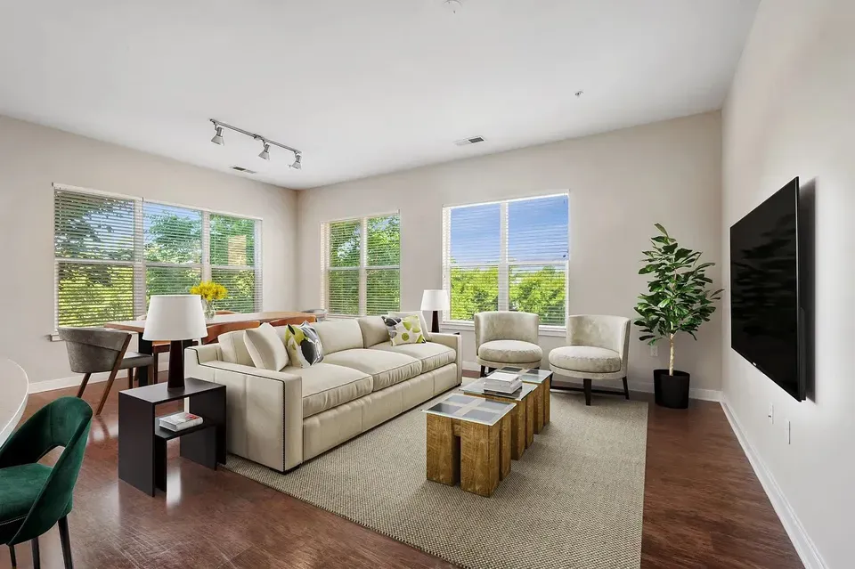 3 Bed 2 Bath Urban Residential Condo in Alexandria, VA - 3
