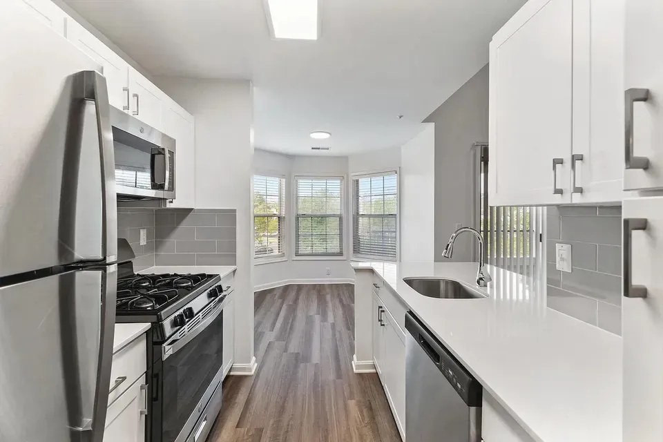 3 Bed 2 Bath Urban Residential Condo in Alexandria, VA - 1