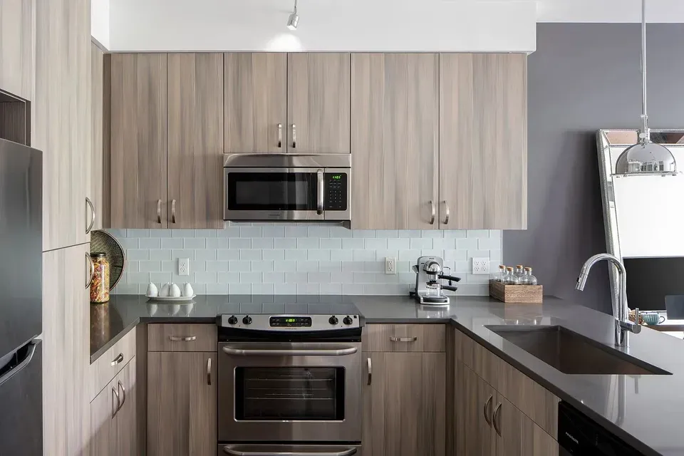 3 Bed 2 Bath Urban Residential Condo in Alexandria, VA - 1