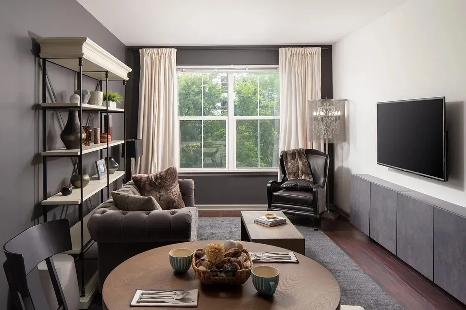 3 Bed 2 Bath Urban Residential Condo in Alexandria, VA - 3