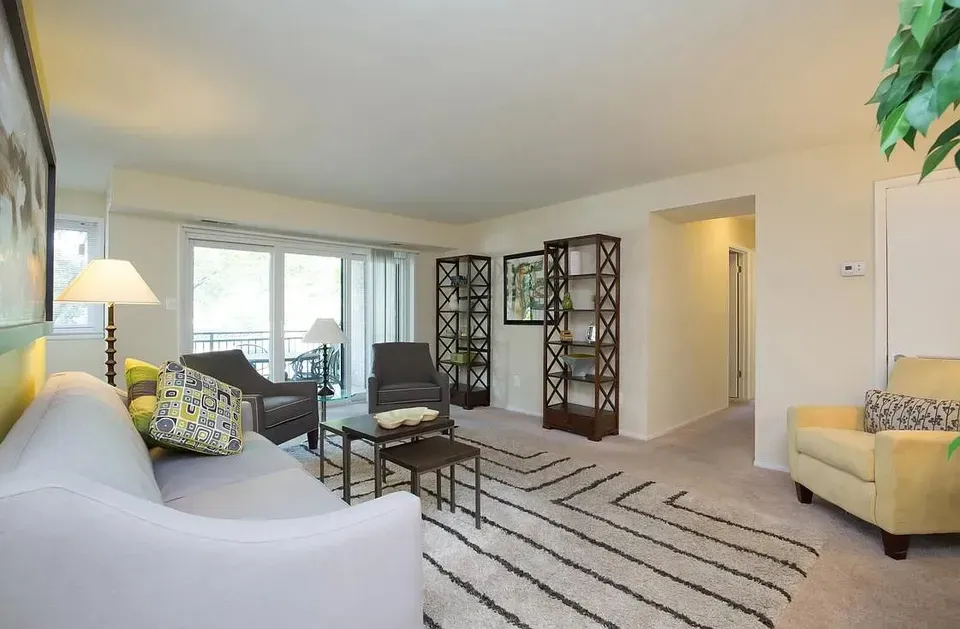 3 Bed 2 Bath Urban Residential Condo in Alexandria, VA