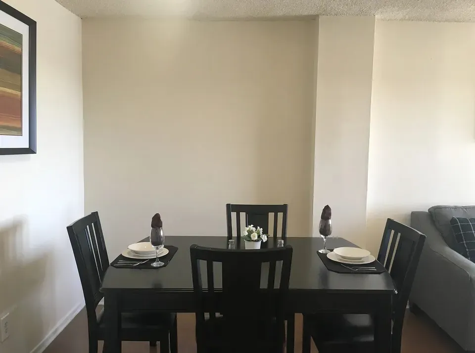 3 Bed 2 Bath Urban Residential Condo in Alexandria, VA - 5