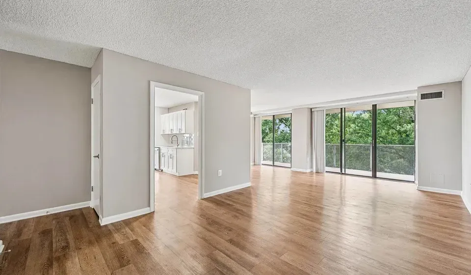 3 Bed 2 Bath Urban Residential Condo in Alexandria, VA