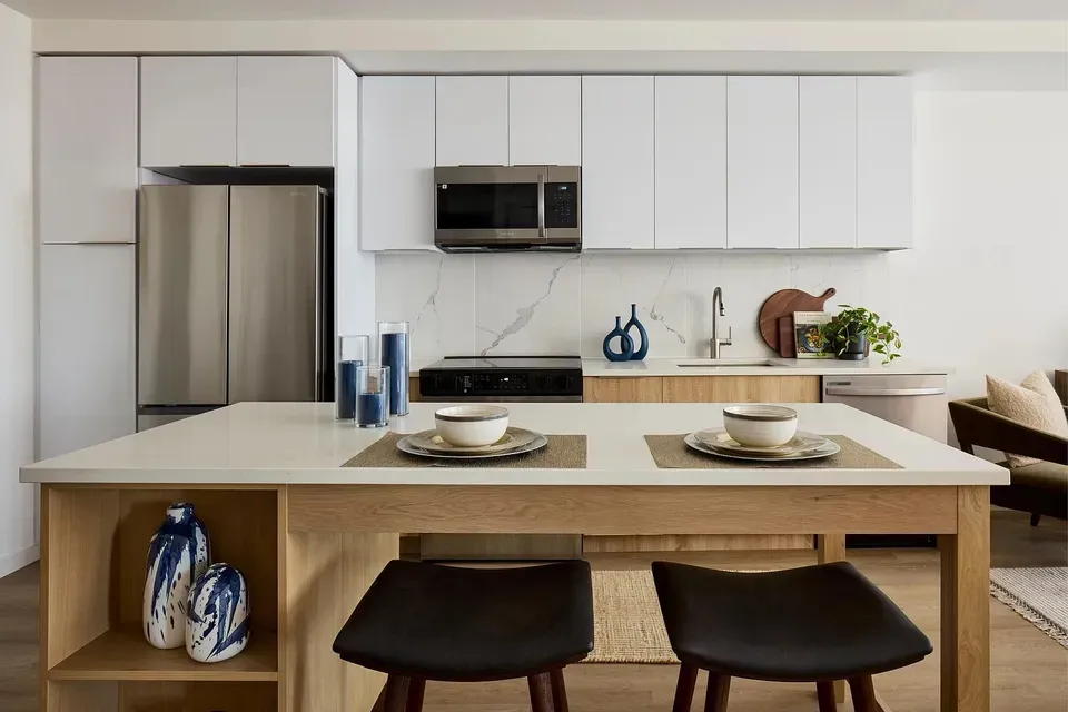 3 Bed 2 Bath Urban Residential Condo in Alexandria, VA - 5
