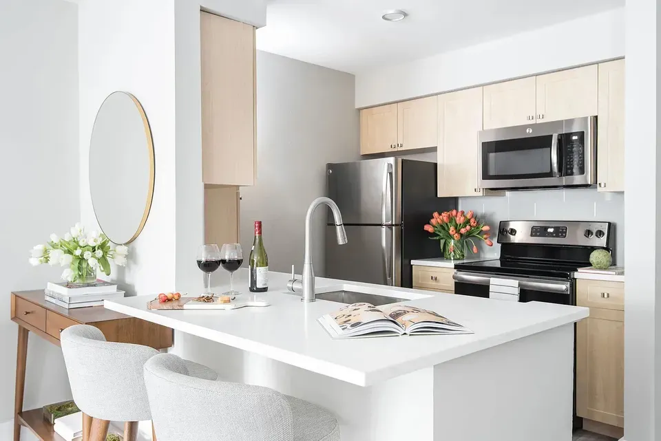 3 Bed 2 Bath Urban Residential Condo in Alexandria, VA - 1