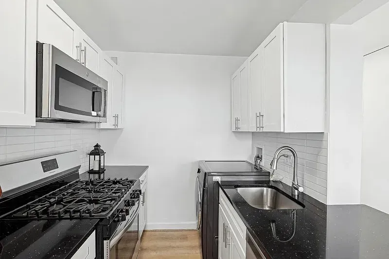 3 Bed 2 Bath Urban Residential Condo in Alexandria, VA - 1