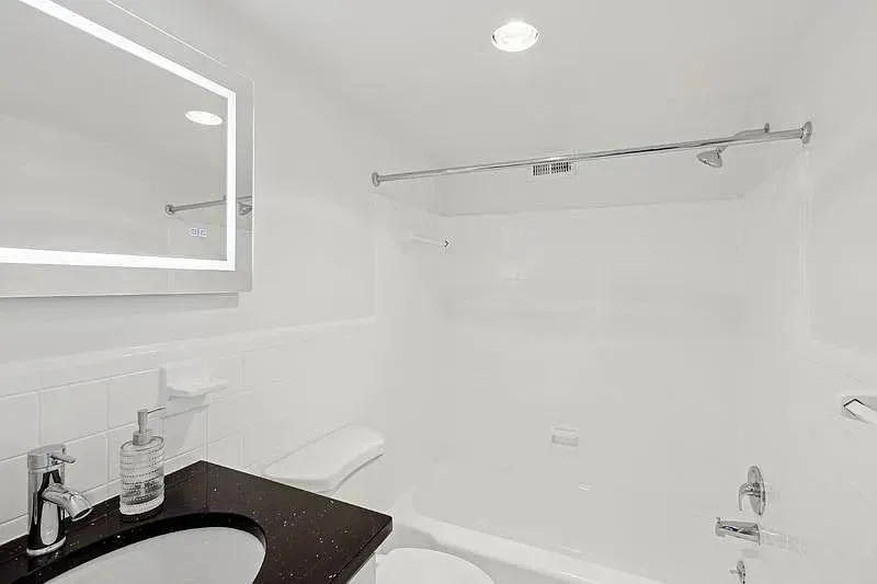 3 Bed 2 Bath Urban Residential Condo in Alexandria, VA - 4
