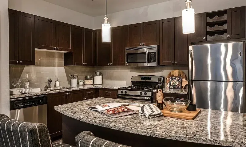 3 Bed 2 Bath Urban Residential Condo in Alexandria, VA - 2