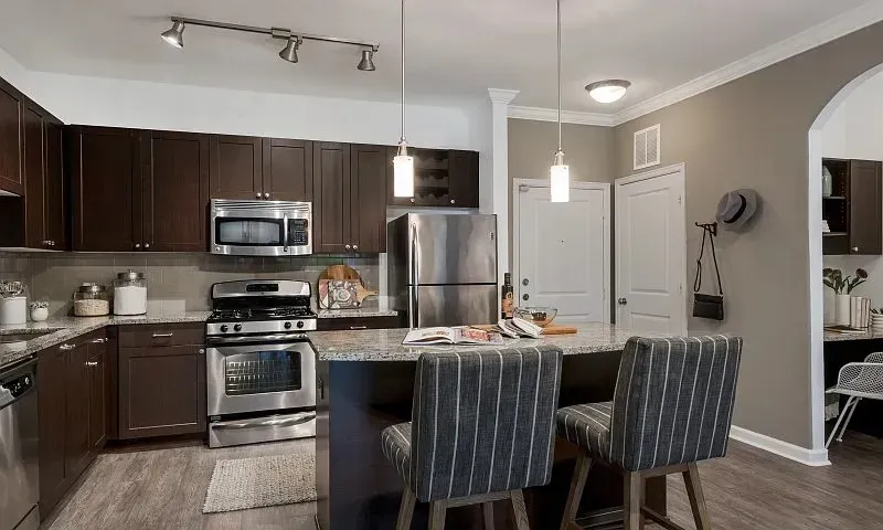3 Bed 2 Bath Urban Residential Condo in Alexandria, VA - 4