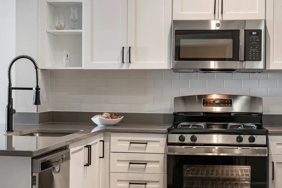 3 Bed 2 Bath Urban Residential Condo in Alexandria, VA - 5