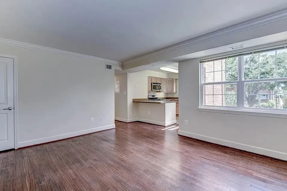 3 Bed 2 Bath Urban Residential Condo in Alexandria, VA - 3