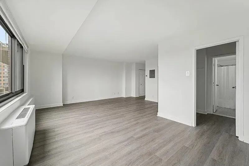 3 Bed 2 Bath Urban Residential Condo in Alexandria, VA - 3