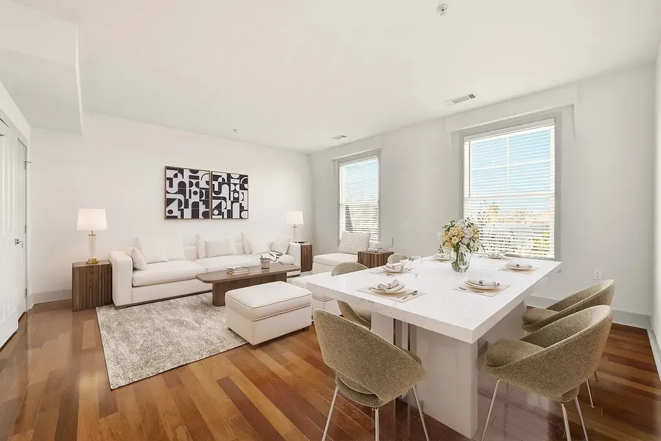 3 Bed 2 Bath Urban Residential Condo in Alexandria, VA - 4