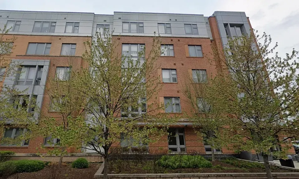 3 Bed 2 Bath Urban Residential Condo in Alexandria, VA - 1
