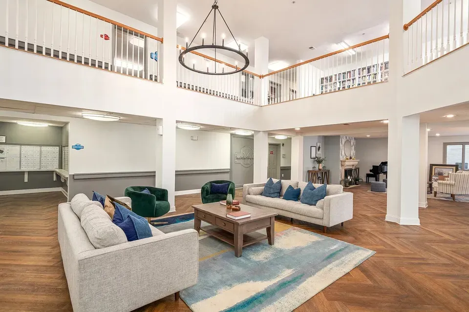 3 Bed 2 Bath Urban Residential Condo in Alexandria, VA - 1