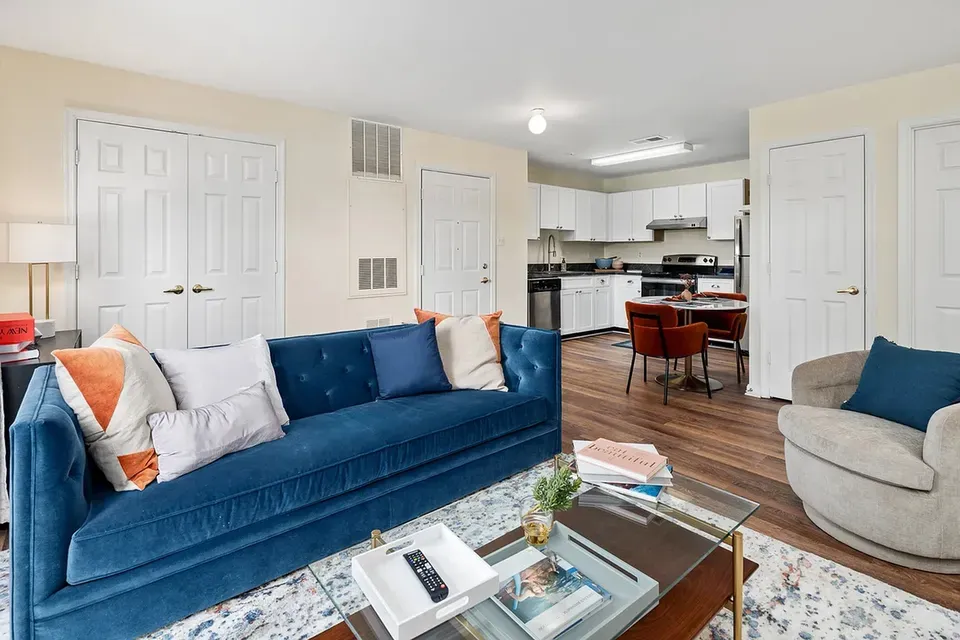 3 Bed 2 Bath Urban Residential Condo in Alexandria, VA - 3