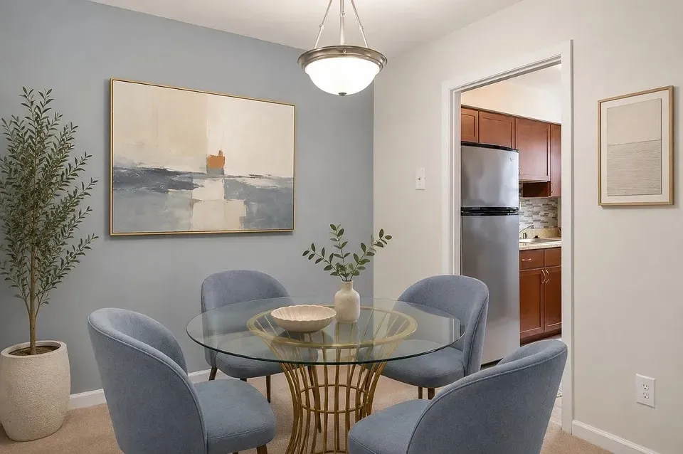 3 Bed 2 Bath Urban Residential Condo in Alexandria, VA - 3