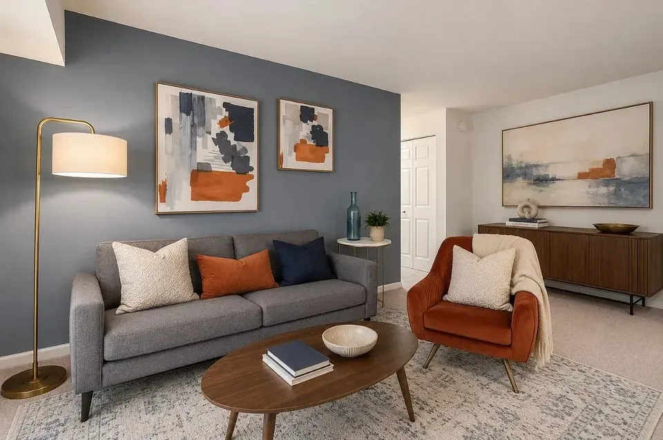 3 Bed 2 Bath Urban Residential Condo in Alexandria, VA - 4