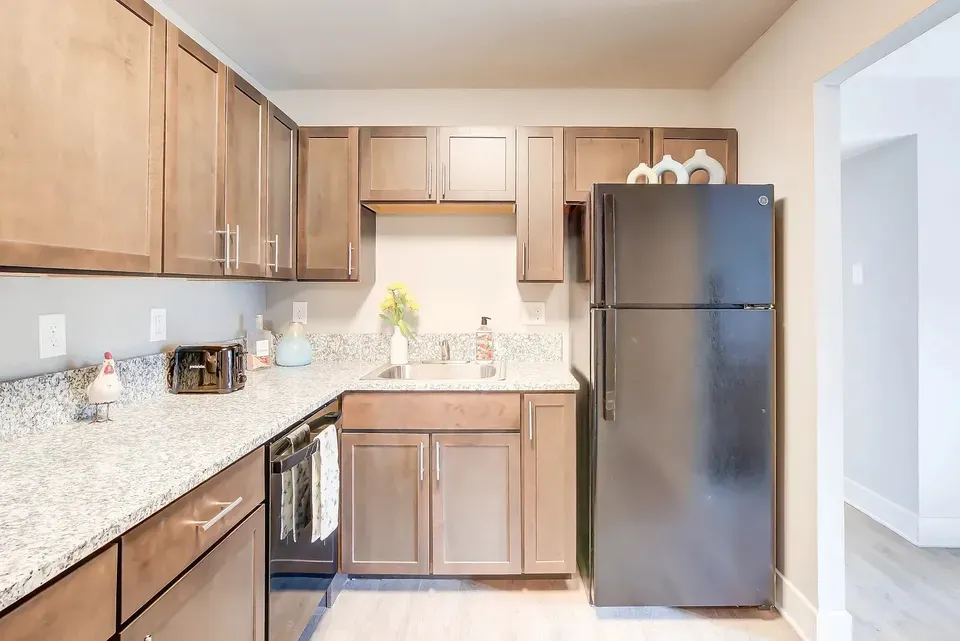 3 Bed 2 Bath Urban Residential Condo in Alexandria, VA - 2