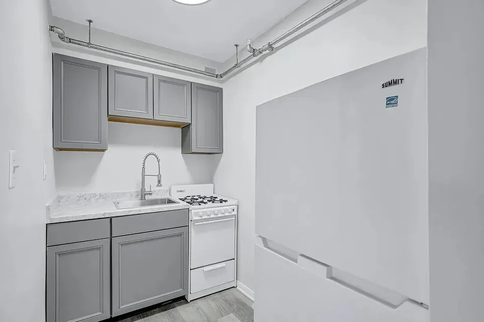 3 Bed 2 Bath Urban Residential Condo in Alexandria, VA - 3