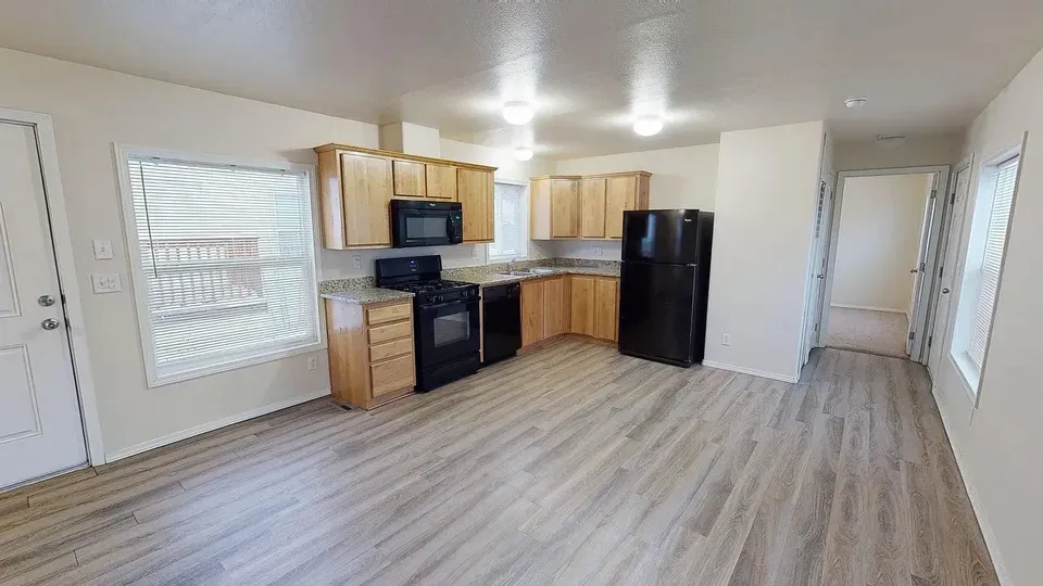 3 Bed 2 Bath Urban Residential Condo in Anchorage, AK - 5