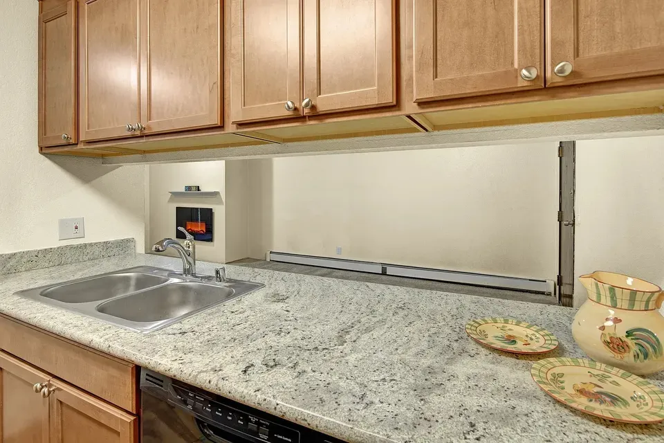 3 Bed 2 Bath Urban Residential Condo in Anchorage, AK - 4