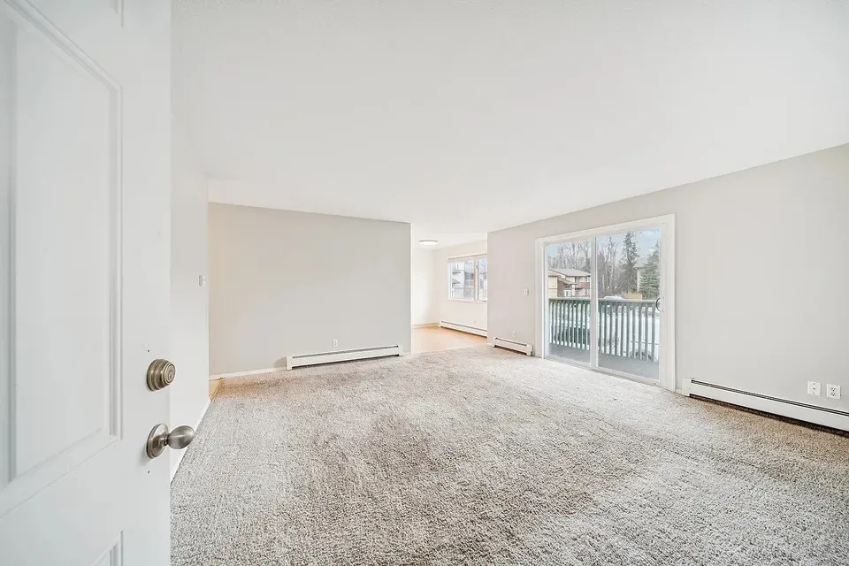 3 Bed 2 Bath Urban Residential Condo in Anchorage, AK - 5