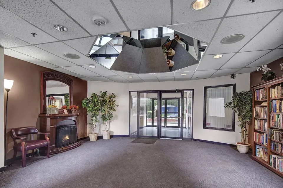 3 Bed 2 Bath Urban Residential Condo in Anchorage, AK - 2