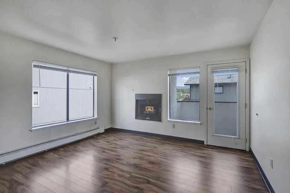 3 Bed 2 Bath Urban Residential Condo in Anchorage, AK - 4