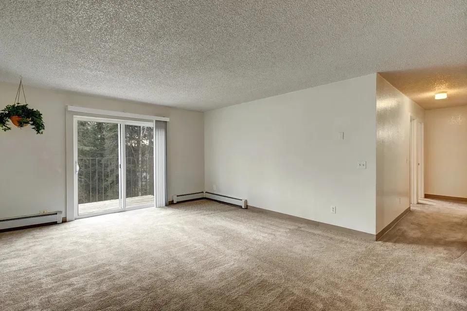 3 Bed 2 Bath Urban Residential Condo in Anchorage, AK - 5