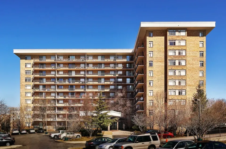 3 Bed 2 Bath Urban Residential Condo in Arlington, VA