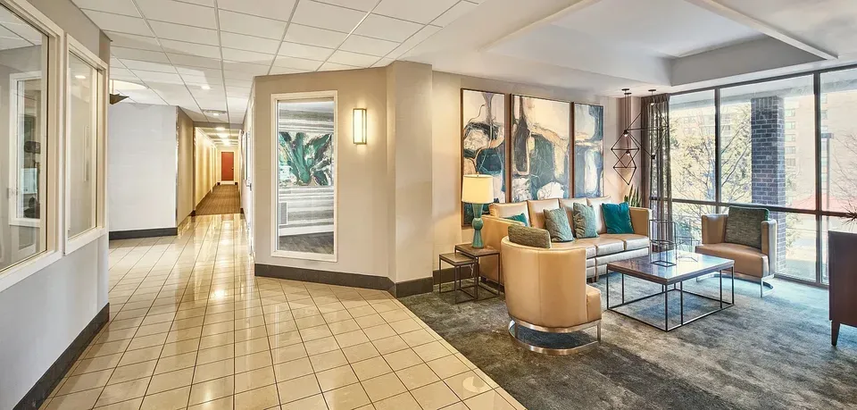 3 Bed 2 Bath Urban Residential Condo in Arlington, VA - 4
