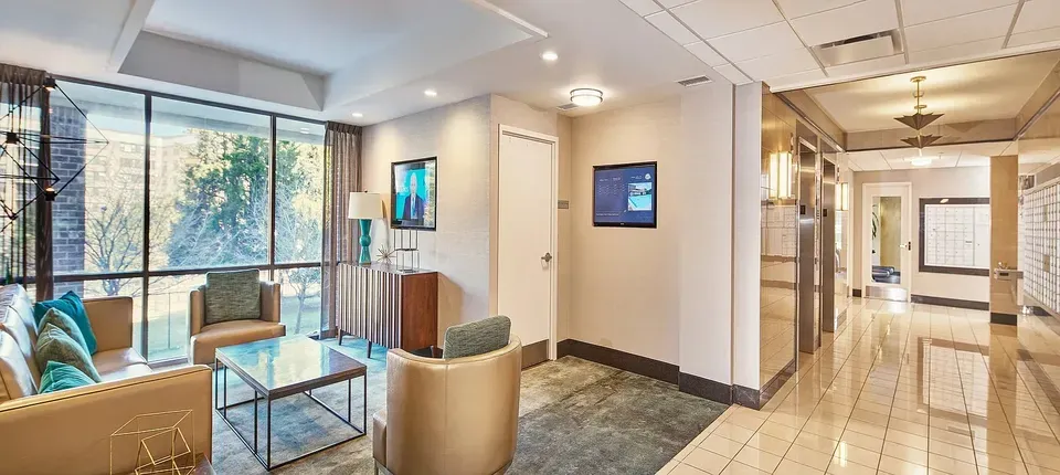 3 Bed 2 Bath Urban Residential Condo in Arlington, VA - 5