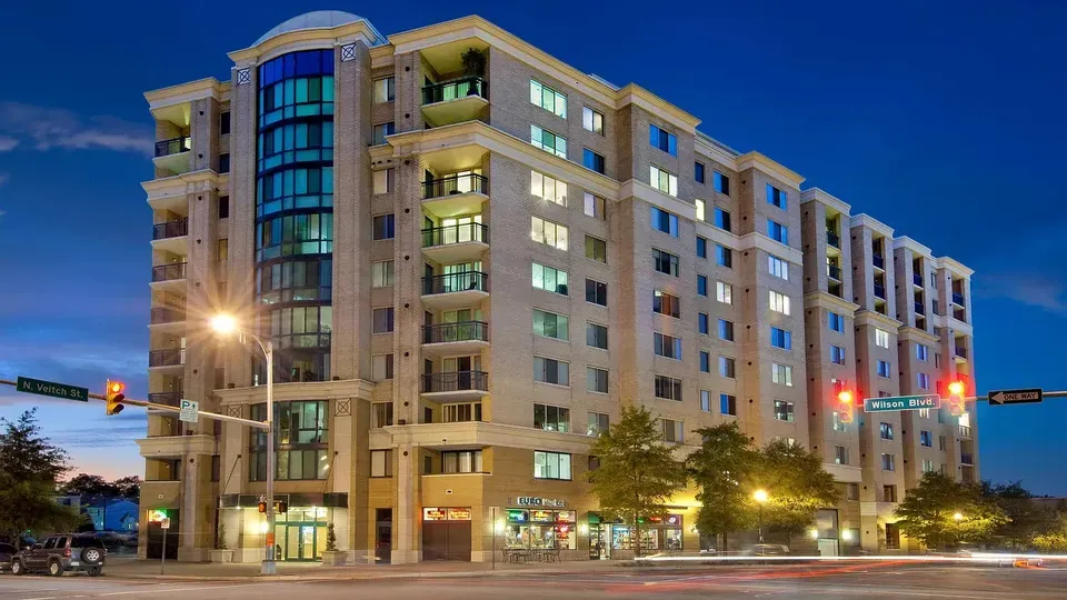 3 Bed 2 Bath Urban Residential Condo in Arlington, VA - 2