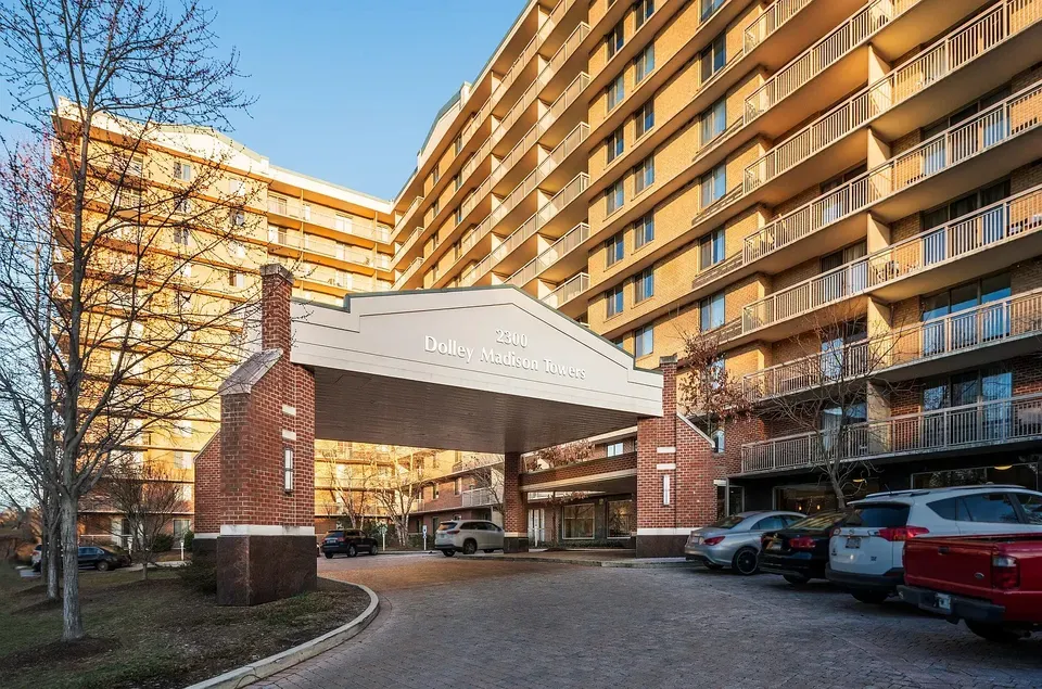 3 Bed 2 Bath Urban Residential Condo in Arlington, VA