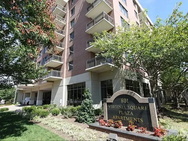 3 Bed 2 Bath Urban Residential Condo in Arlington, VA - 1