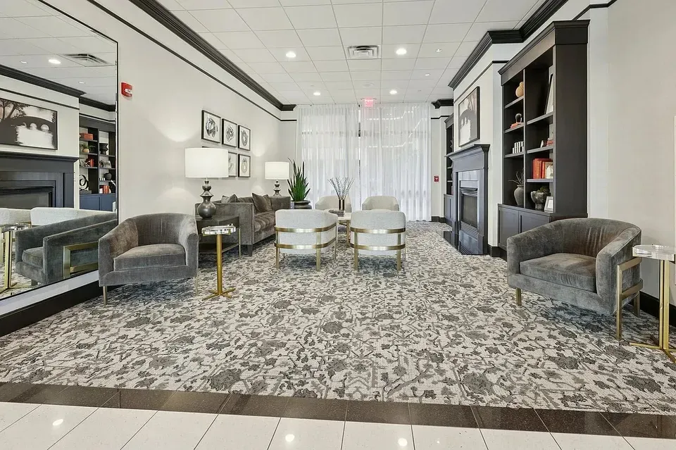 3 Bed 2 Bath Urban Residential Condo in Arlington, VA - 2