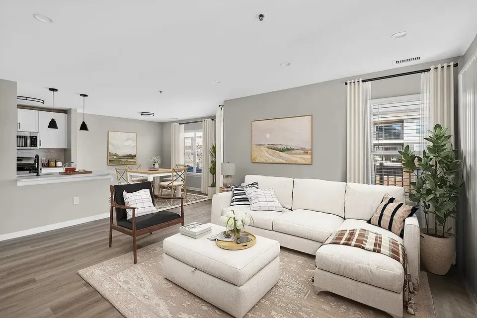 3 Bed 2 Bath Urban Residential Condo in Arlington, VA - 1