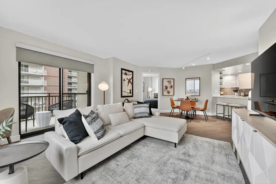 3 Bed 2 Bath Urban Residential Condo in Arlington, VA - 3
