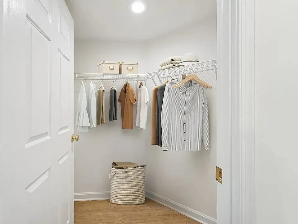 3 Bed 2 Bath Urban Residential Condo in Arlington, VA - 5