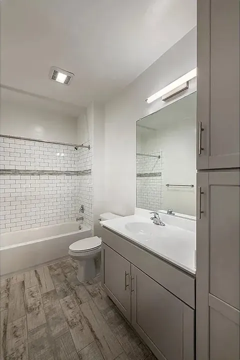 3 Bed 2 Bath Urban Residential Condo in Arlington, VA - 2