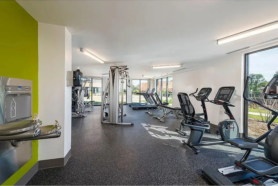 3 Bed 2 Bath Urban Residential Condo in Arlington, VA - 3