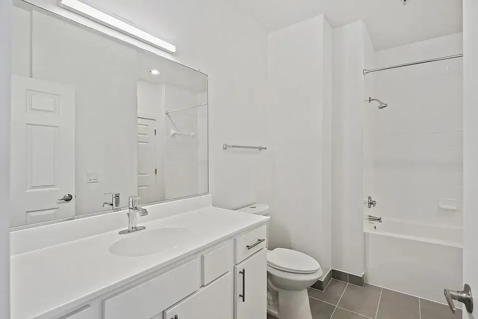 3 Bed 2 Bath Urban Residential Condo in Arlington, VA - 4