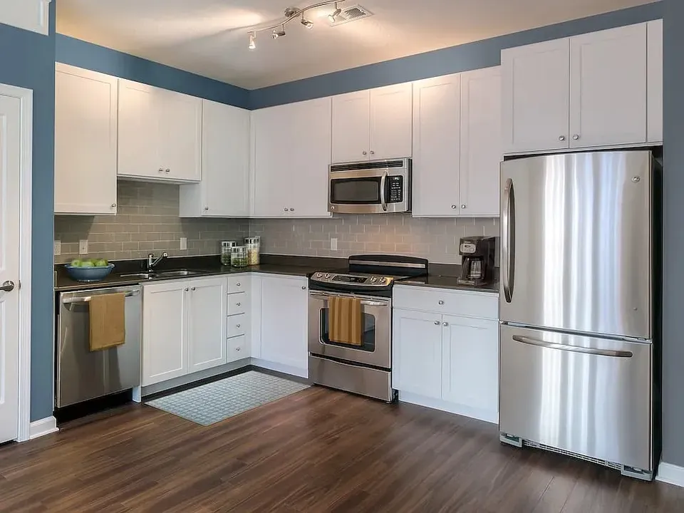 3 Bed 2 Bath Urban Residential Condo in Arlington, VA - 3