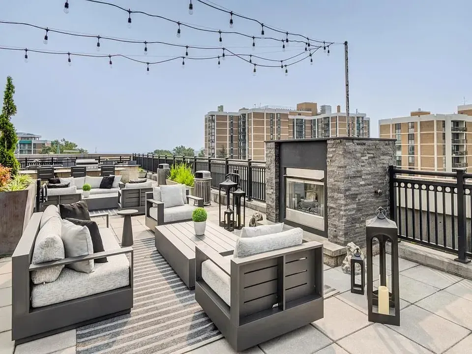 3 Bed 2 Bath Urban Residential Condo in Arlington, VA - 2