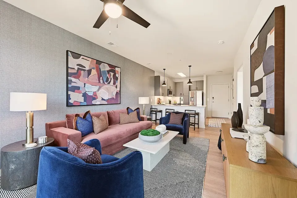 3 Bed 2 Bath Urban Residential Condo in Arlington, VA - 4